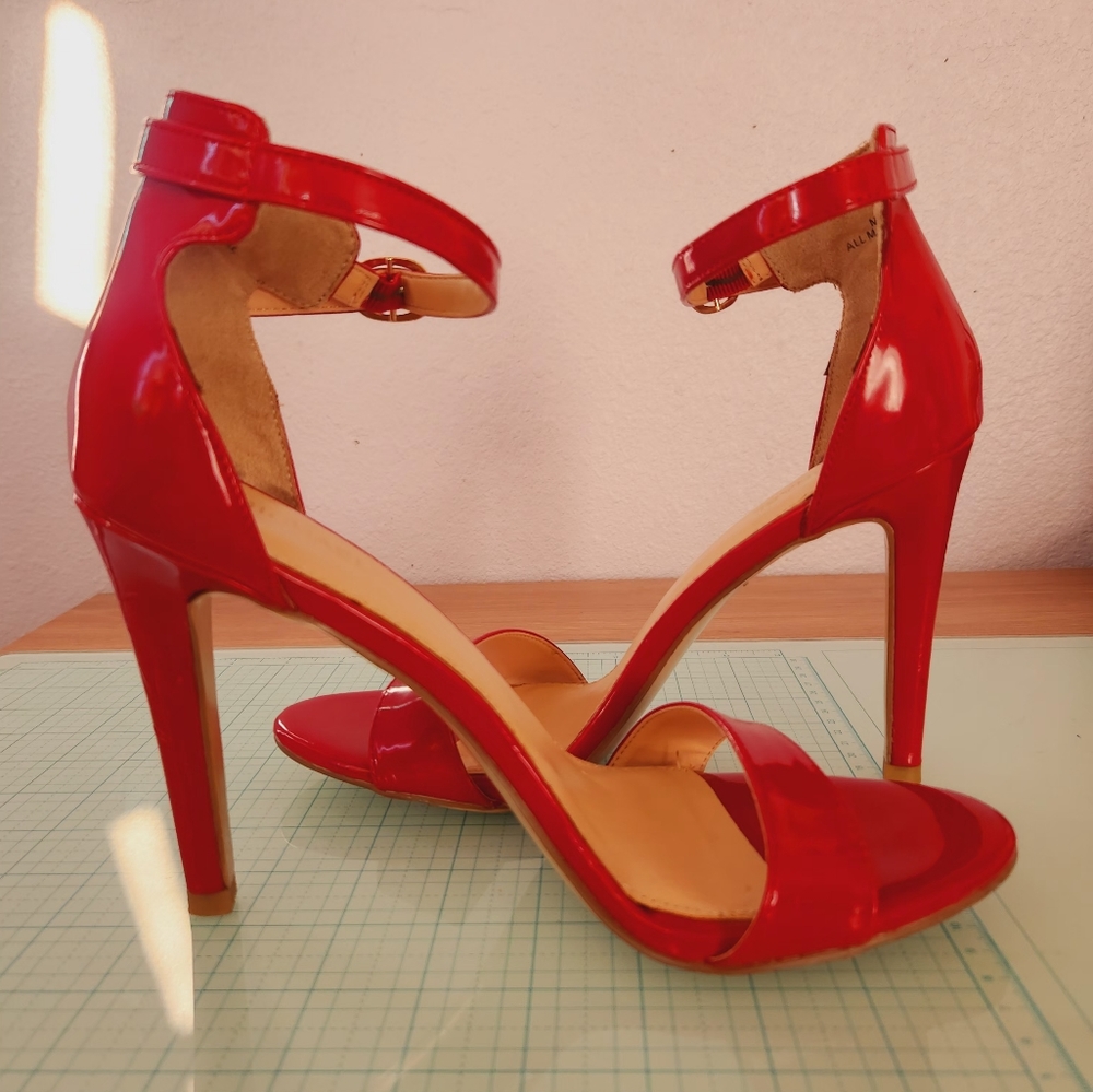 Michael Kors Women's Jordyn Ankle Strap Platform Sandal Rubin Red, US 9.5